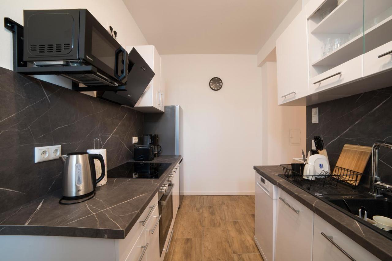 Schoene Ferienwohnung 78M2, 3 Schlafzimmer, 2 Baeder, Zentrumnah, 1Og Erfurt Exteriör bild