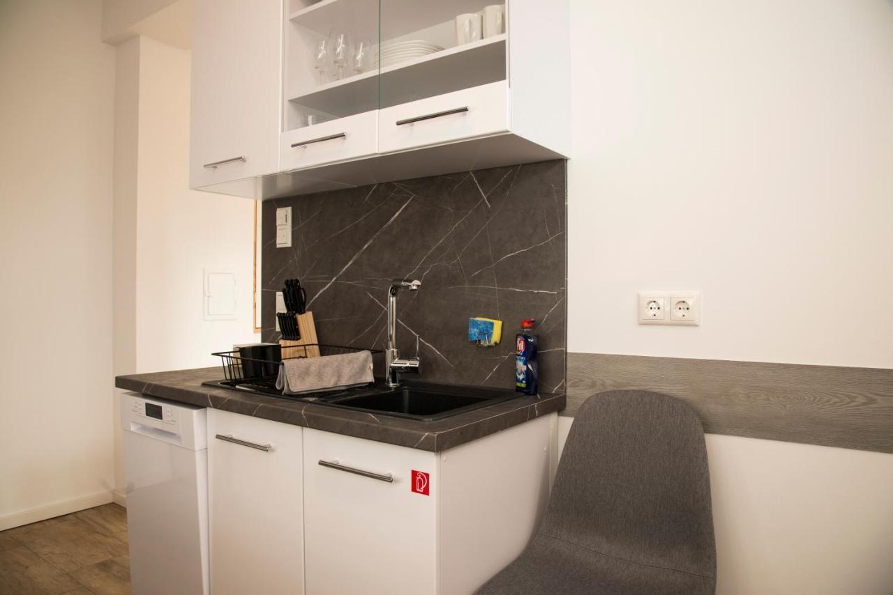 Schoene Ferienwohnung 78M2, 3 Schlafzimmer, 2 Baeder, Zentrumnah, 1Og Erfurt Exteriör bild