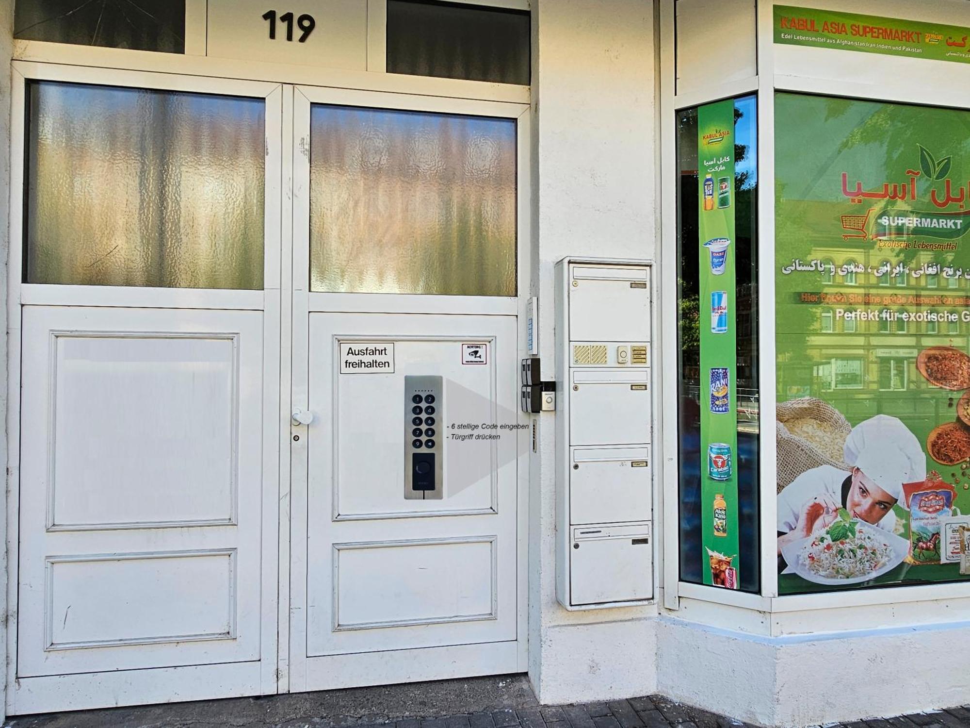 Schoene Ferienwohnung 78M2, 3 Schlafzimmer, 2 Baeder, Zentrumnah, 1Og Erfurt Exteriör bild